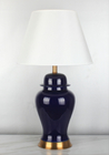 Lámpara de mesa decorativa del arte del diseñador de la lámpara de mesa del hotel modelo nórdico moderno del sitio
