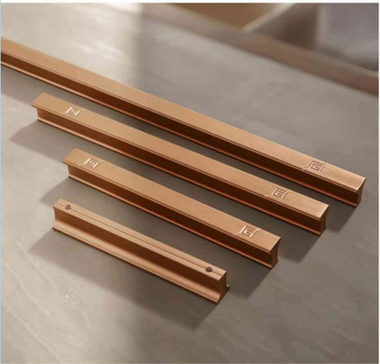 Oro negro níquel de diseño moderno puertas pujan manijas puertas correderas manija en relieve para la puerta del gabinete de la cocina