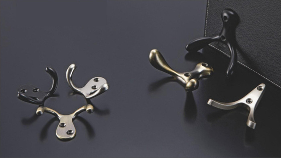 Modern Gold Black Cloth Coat Hooks de pared colgantes de trabajo pesado de zinc de aleación de metal montado en la pared de doble punta