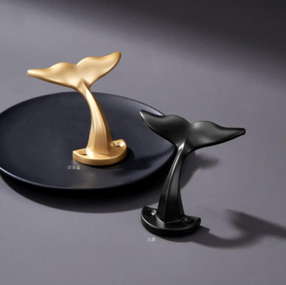 Modern Gold Black Cloth Coat Hooks de pared colgantes de trabajo pesado de zinc de aleación de metal montado en la pared de doble punta