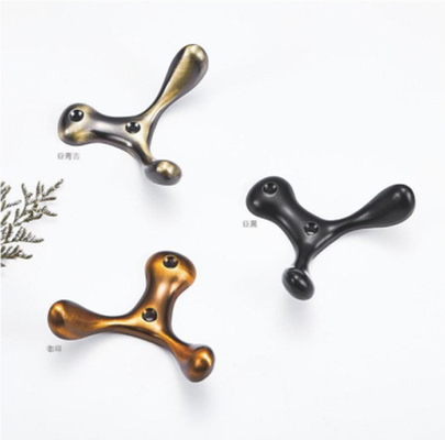 Fabrica personalizada de metal toalla vintage abrigo doble ganchos de pared montaje de pared negro gancho de ropa rústica