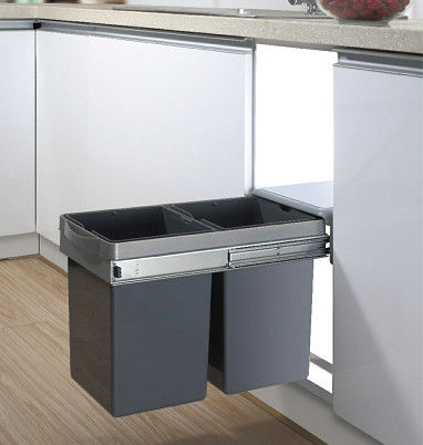 Cubo de la basura extraible de la asamblea de los accesorios durables del armario de cocina para el almacenamiento