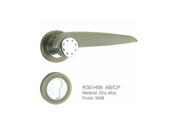 Rendimiento de entrada de la casa alto de la puerta del diseño clásico popular residencial del hardware