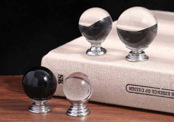 Muebles de lujo ligeros cajón de cristal mango de oro claro armario pulsar botón